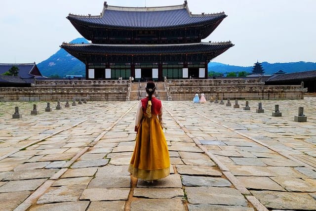 gyeongbokgung-palace-and-seoul-highlights-small-group_1
